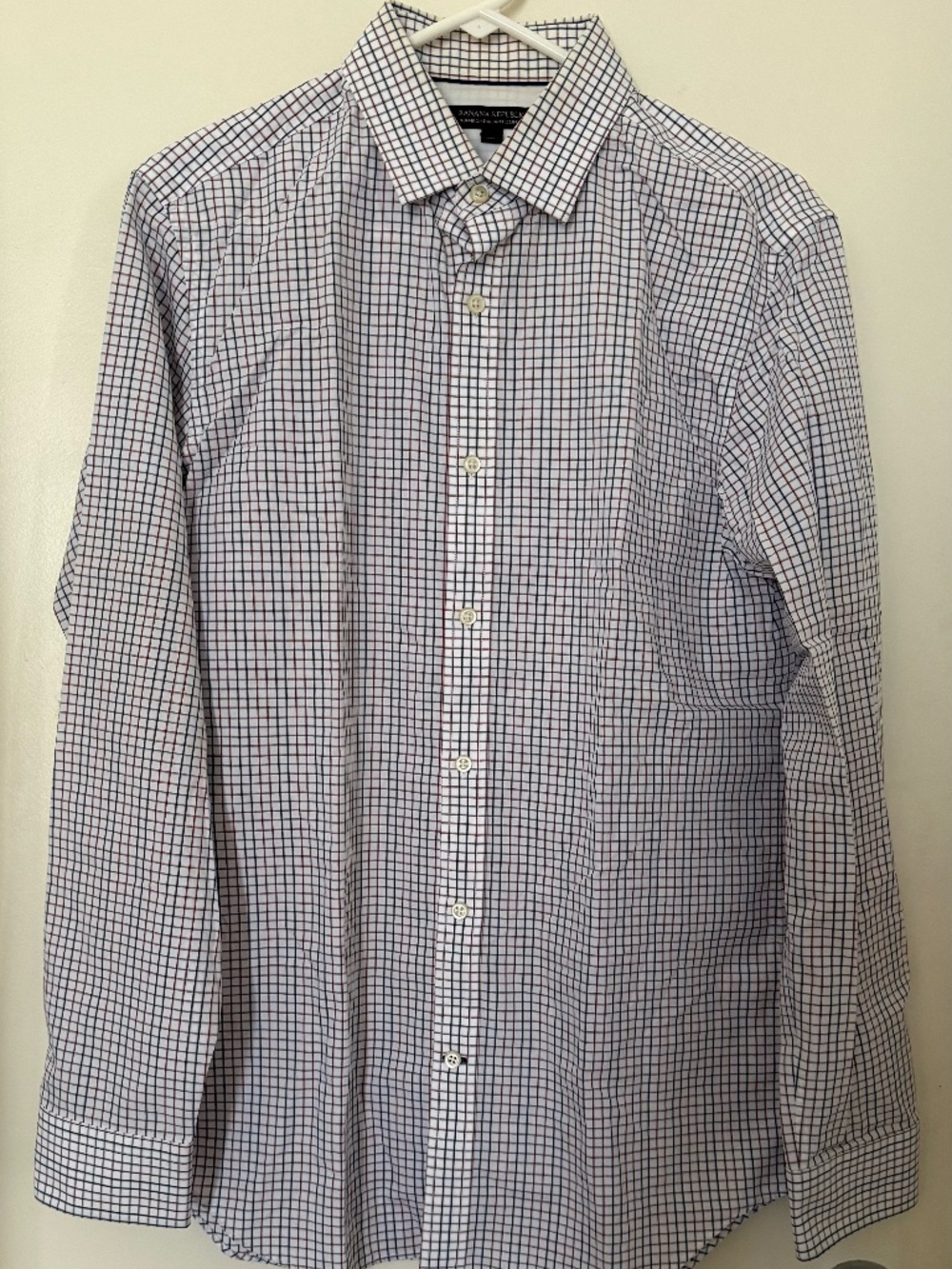 BANANA REPUBLIC NON IRON TAILORED SLIM FIT SIZE M